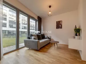 Pronájem bytu 2+kk, Praha - Karlín, Rohanské nábřeží, 61 m2