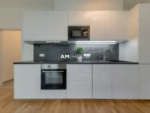 Pronájem bytu 2+kk, Praha - Karlín, Rohanské nábřeží, 61 m2