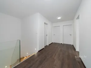 Pronájem rodinného domu, Ohrobec, Na širokém I, 171 m2