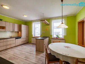 Prodej vícegeneračního domu, Kraslice, Pod nádražím, 259 m2