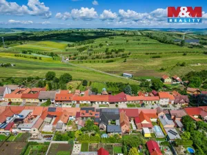 Prodej rodinného domu, Hovorany, 262 m2