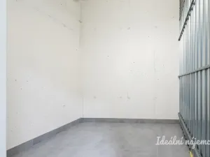 Pronájem bytu 1+kk, Praha - Vysočany, Gerstelova, 37 m2