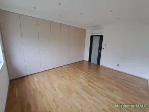 Pronájem rodinného domu, Praha - Nebušice, V uličkách, 166 m2