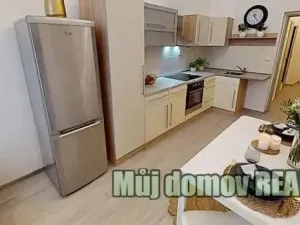 Pronájem bytu 2+kk, Praha - Karlín, Prvního pluku, 45 m2
