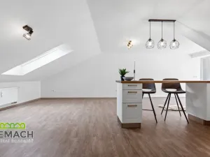 Pronájem bytu 2+kk, Náchod, Masarykovo náměstí, 78 m2