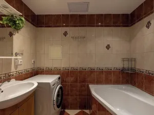 Dražba bytu 4+1, Zeleneč, Mstětická, 96 m2
