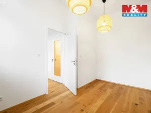 Pronájem bytu 2+kk, Praha - Vinohrady, Perucká, 37 m2