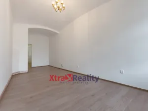 Prodej bytu 1+1, Teplice, Školní, 70 m2
