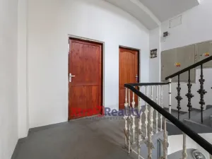 Prodej bytu 1+1, Teplice, Školní, 70 m2
