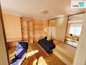 Pronájem bytu 1+1, Praha - Žižkov, Buková, 35 m2