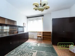 Prodej rodinného domu, Hostivice, Husovo náměstí, 66 m2