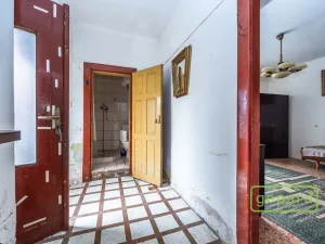 Prodej rodinného domu, Hostivice, Husovo náměstí, 66 m2