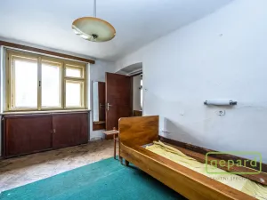 Prodej rodinného domu, Hostivice, Husovo náměstí, 66 m2