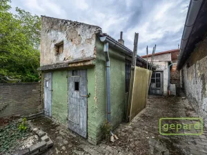Prodej rodinného domu, Hostivice, Husovo náměstí, 66 m2