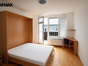 Pronájem bytu 1+kk, Praha - Motol, Jeřabinová, 35 m2