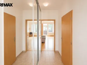 Pronájem bytu 1+kk, Praha - Motol, Jeřabinová, 35 m2