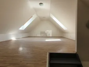 Pronájem bytu 2+kk, Praha - Hrdlořezy, Českobrodská, 64 m2