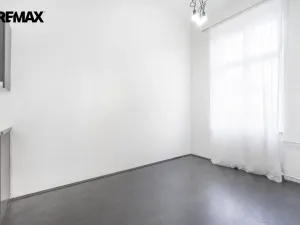 Pronájem bytu 3+1, Karlovy Vary, T. G. Masaryka, 74 m2