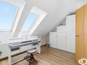 Prodej bytu 2+kk, Praha - Ďáblice, K náměstí, 72 m2