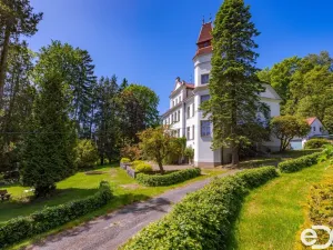 Prodej vily, Cvikov - Trávník, 680 m2