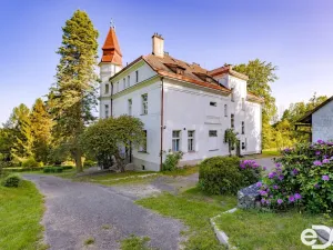 Prodej vily, Cvikov - Trávník, 680 m2