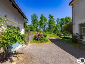 Prodej vily, Cvikov - Trávník, 680 m2