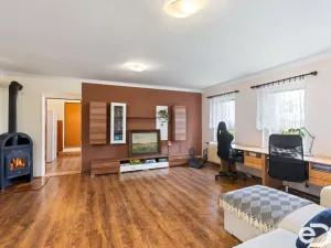 Prodej vily, Cvikov - Trávník, 680 m2