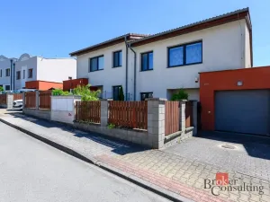 Pronájem rodinného domu, Štěnovice, Třešňová, 140 m2