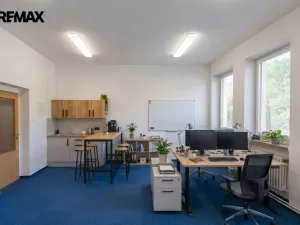 Pronájem kanceláře, Želechovice nad Dřevnicí, Paseky, 32 m2