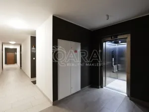 Pronájem bytu 2+kk, Praha - Dolní Měcholupy, Honzíkova, 54 m2