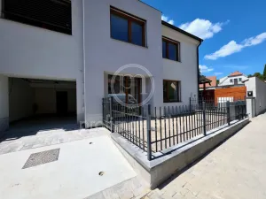 Prodej bytu 2+kk, Oslavany, Široká, 83 m2