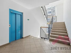 Pronájem bytu 2+kk, Praha - Krč, Tavolníková, 52 m2