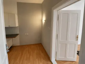 Prodej bytu 1+kk, Praha - Břevnov, Za Strahovem, 29 m2