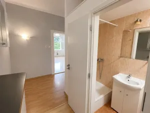 Prodej bytu 1+kk, Praha - Břevnov, Za Strahovem, 29 m2