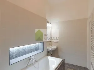 Pronájem bytu 3+1, Praha - Žižkov, Ondříčkova, 100 m2