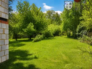 Prodej pozemku pro bydlení, Jesenice, Krtská, 929 m2