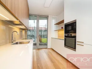 Pronájem bytu 2+kk, Praha - Smíchov, Holečkova, 76 m2