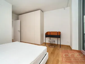 Pronájem bytu 2+kk, Praha - Smíchov, Holečkova, 76 m2