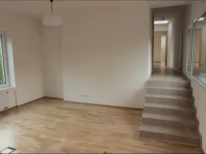 Pronájem atypického bytu, Praha, 72 m2