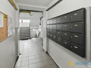 Prodej atypického bytu, Praha - Libeň, Pod Labuťkou, 62 m2