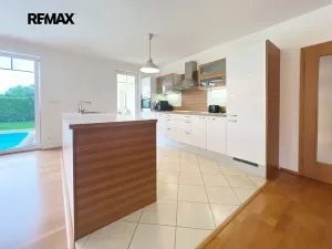 Prodej rodinného domu, Zdiby, U Louže, 275 m2