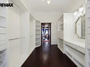 Prodej bytu 3+1, Karlovy Vary, nábřeží Jana Palacha, 94 m2