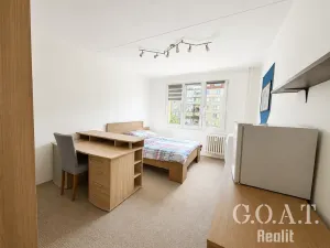 Prodej bytu 3+1, Plzeň, Strážnická, 72 m2