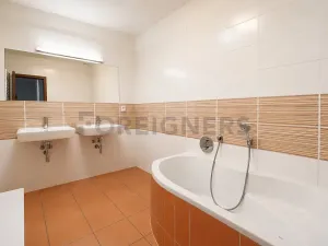 Pronájem rodinného domu, Křenovice, Široká, 210 m2