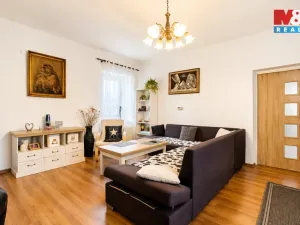 Prodej rodinného domu, Plaňany, Komenského, 92 m2