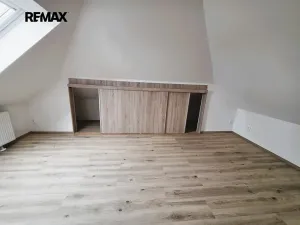 Pronájem kanceláře, Slavkov u Brna, 72 m2