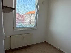 Pronájem bytu 1+1, Hodonín, Slunečná, 32 m2