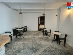 Pronájem obchodního prostoru, Kladno, T. G. Masaryka, 157 m2