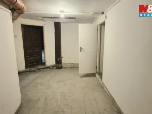 Pronájem obchodního prostoru, Kladno, T. G. Masaryka, 157 m2
