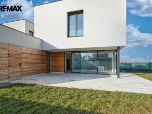 Prodej rodinného domu, Vestec, Čechova, 298 m2